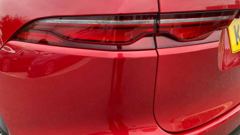 Jaguar F-Pace 2.0 D200 R-Dynamic HSE Black 5dr Auto AWD Diesel Estate